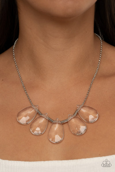 It -Out Necklace Set  -  White