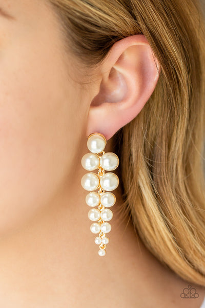 Totally Tribeca - White Pearl Earrings
