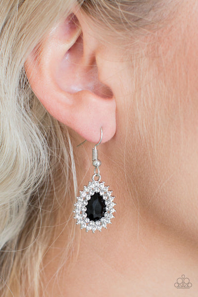 Star-Crossed Starlet Earrings - Black