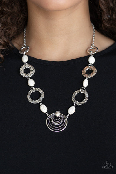 Zen Trend Necklace with Earrings - White